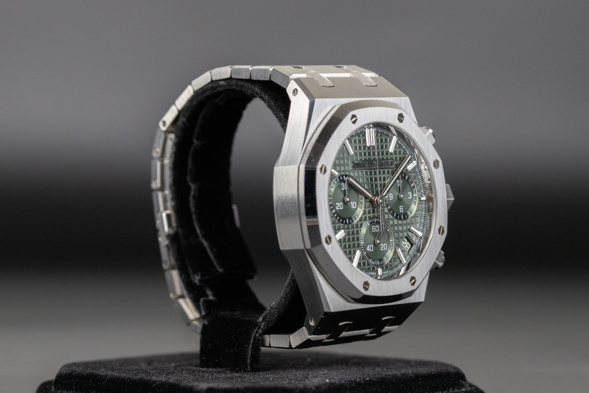 Audemars Piguet<br>26240ST Royal Oak Chronograph Flyback Green Dial "50th Anniversary"