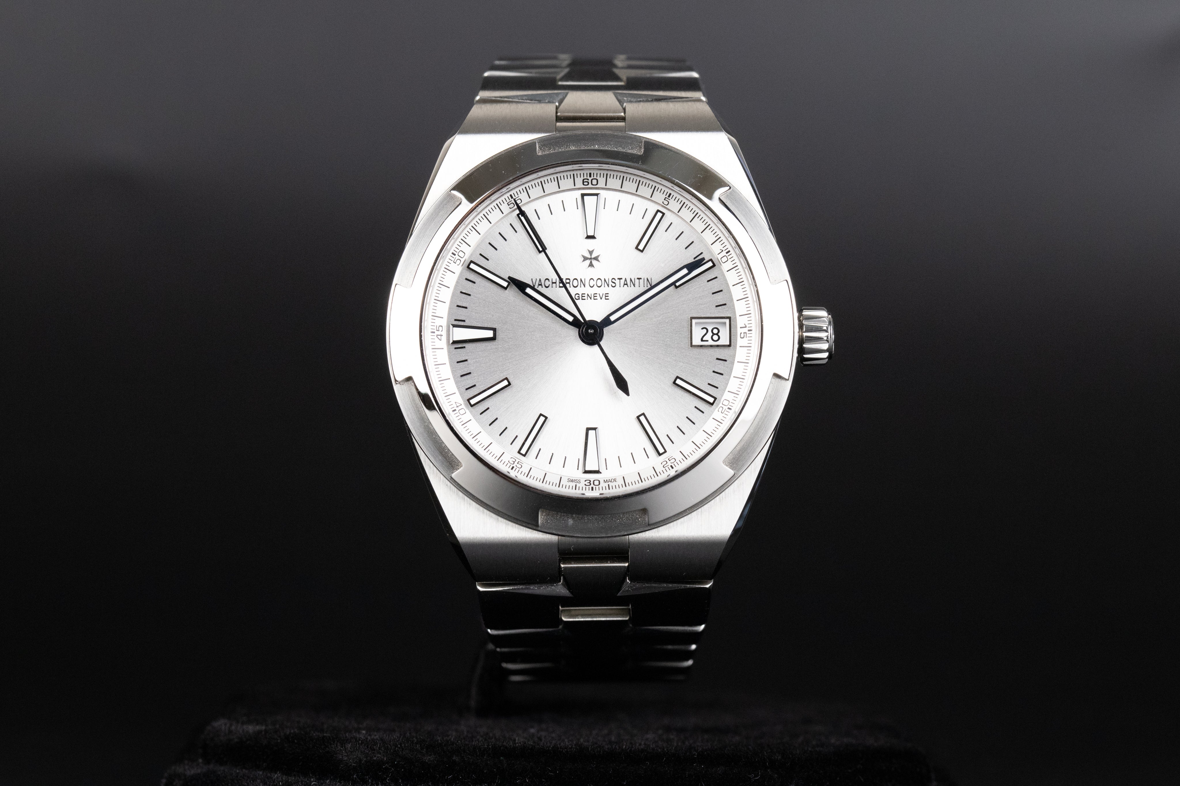 Vacheron Constantin4500V 110A B126 Overseas Automatic Silver Dial