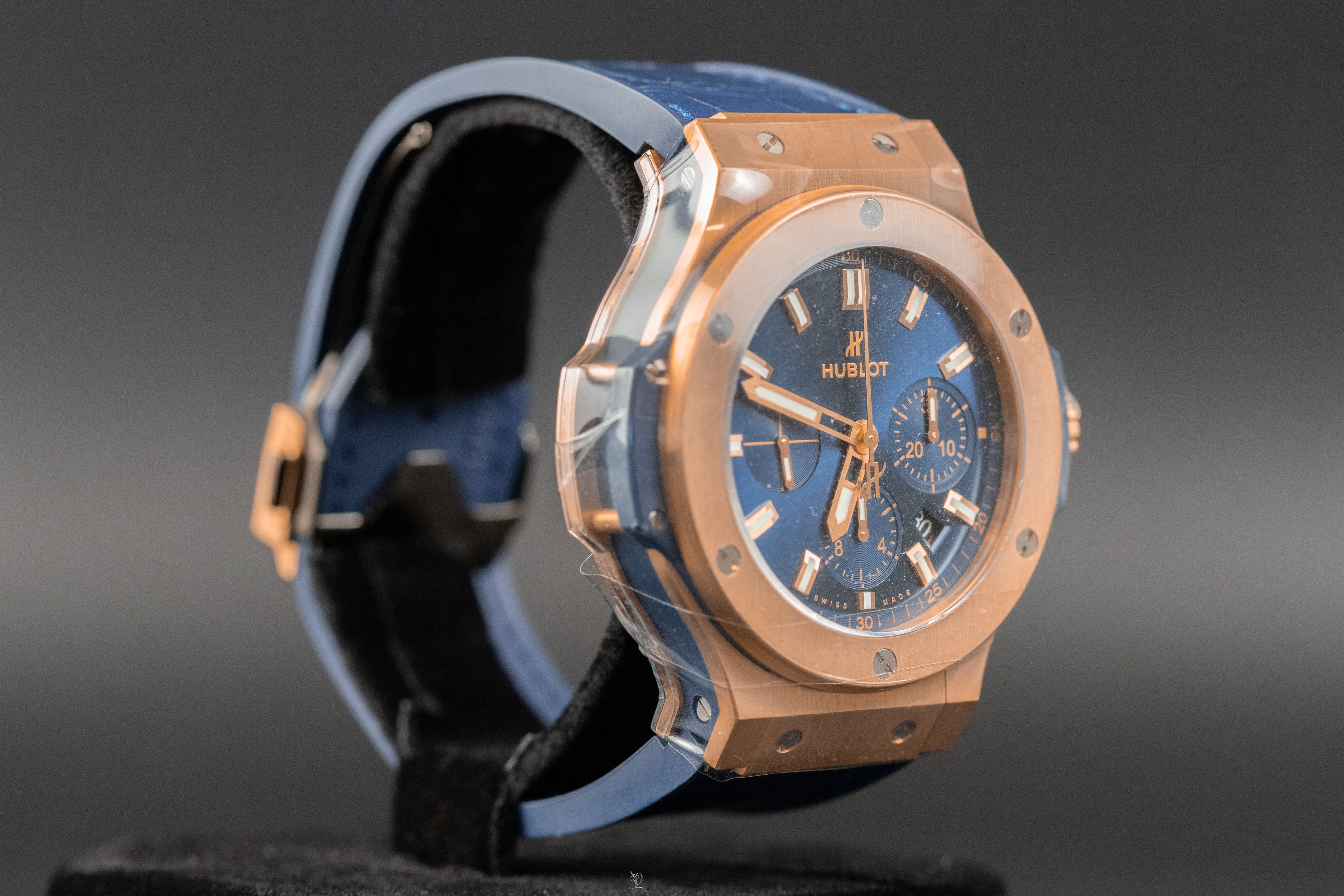 Blue hot sale gold hublot