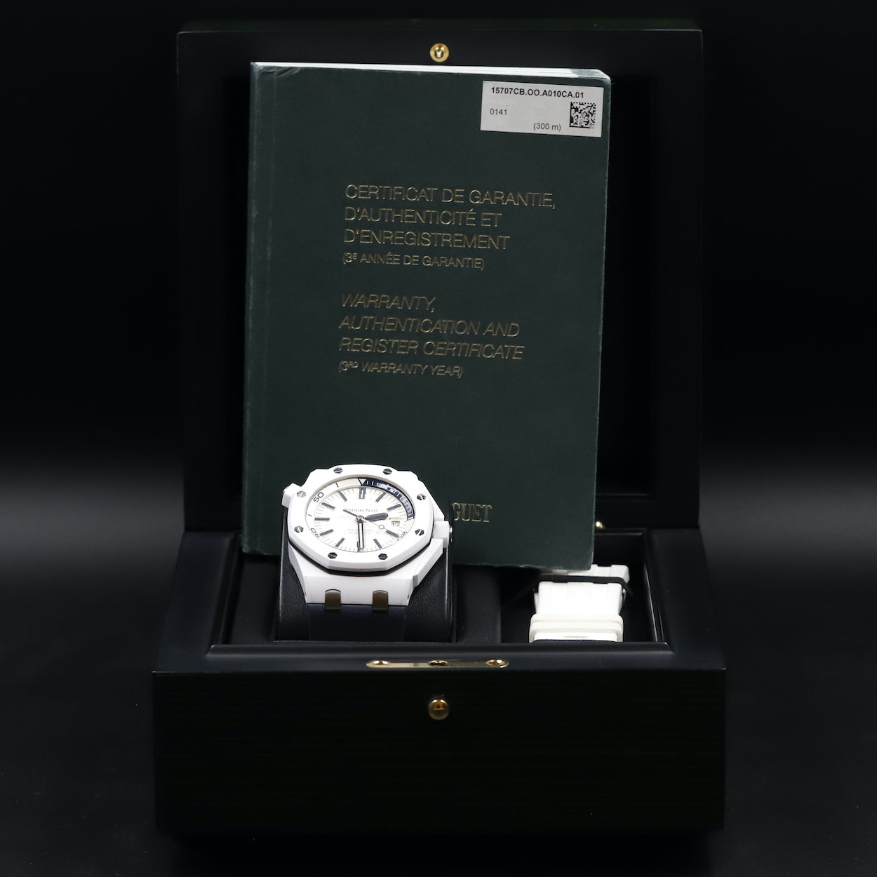 Audemars Piguet15707CB Royal Oak Offshore Diver White Ceramic Newport Watch Club