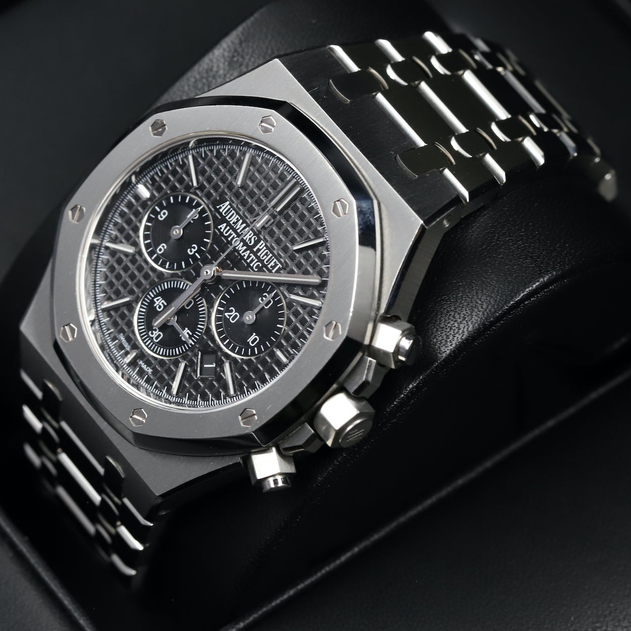 Audemars Piguet26320ST Royal Oak Chronograph Black Dial Newport