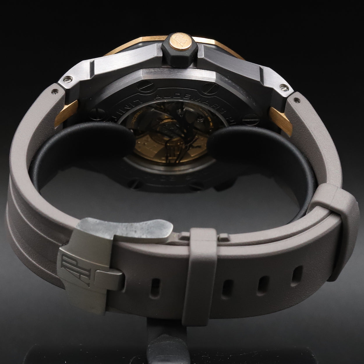 Audemars Piguet15709TR Royal Oak Offshore Diver Tantalum QE II Cup