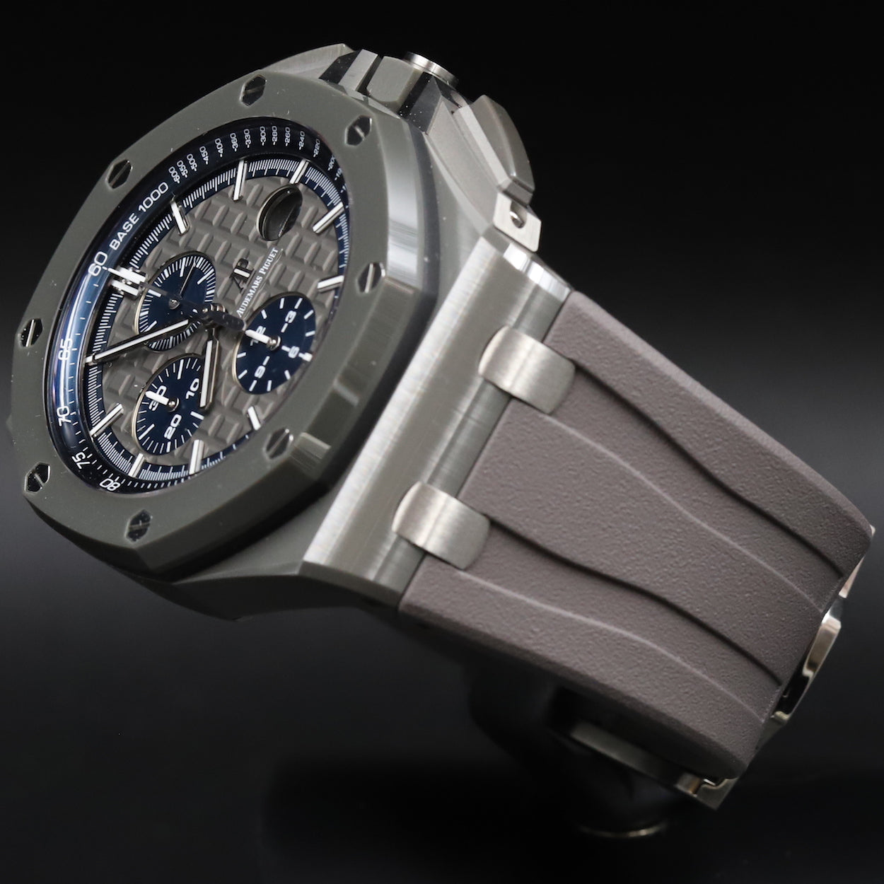 Audemars Piguet26405CG Royal Oak Offshore Grey Ceramic Newport Watch Club