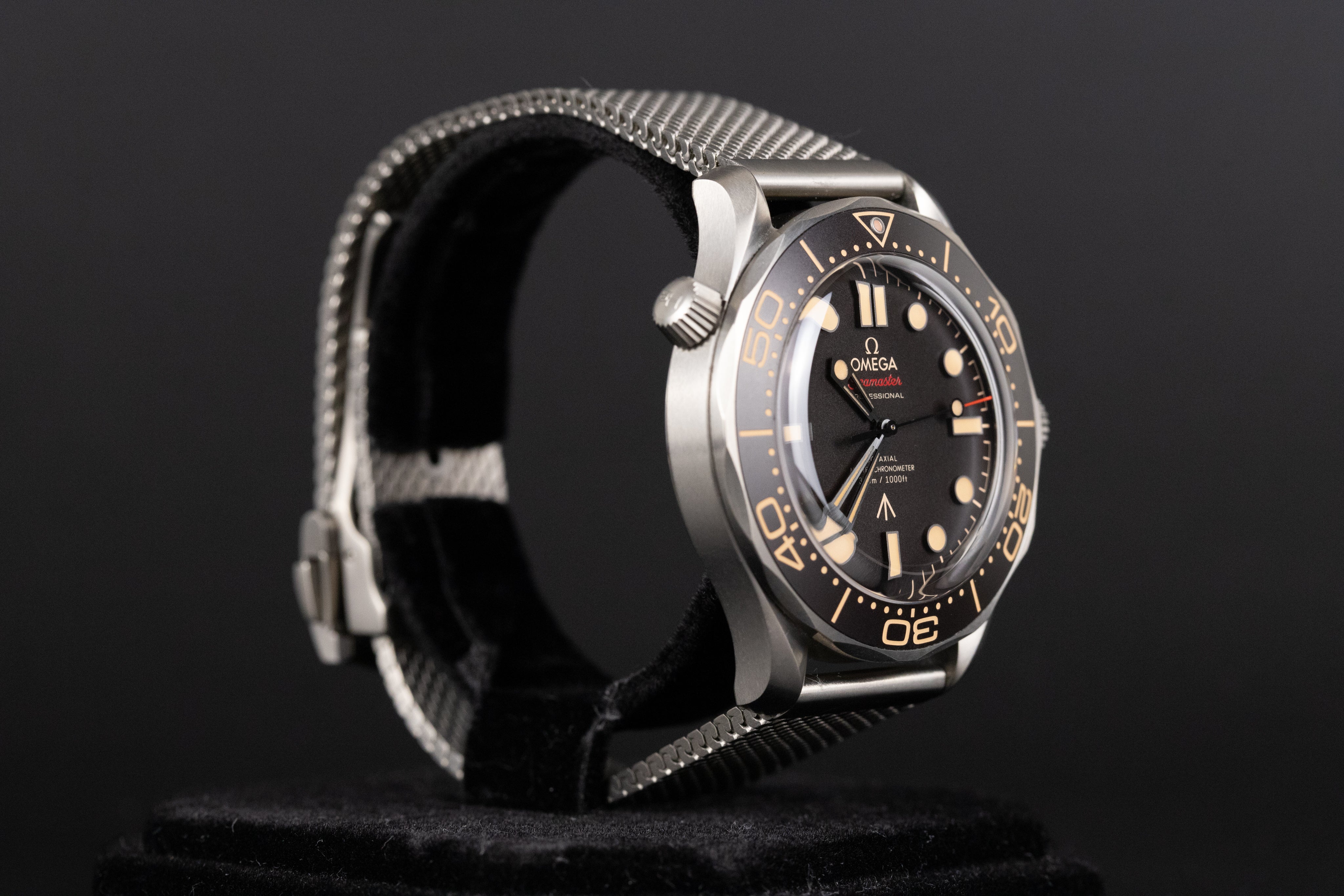 Omega210.90.42.20.01.001 Seamaster 007 James Bond Edition